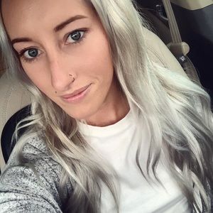 Meet your Posher, Maleri